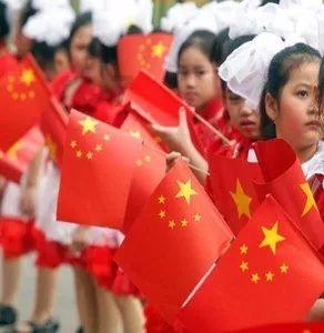 很多女孩在面临压力或者情绪低落时都会哭泣，适当哭泣有哪些好处？游戏画面